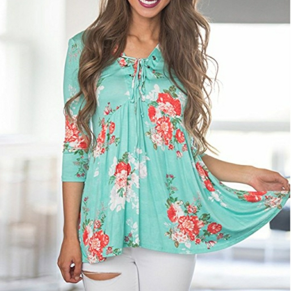 NWOT Blue Floral Top